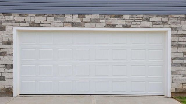 567 Valencia Circle, Wellford, SC 29385