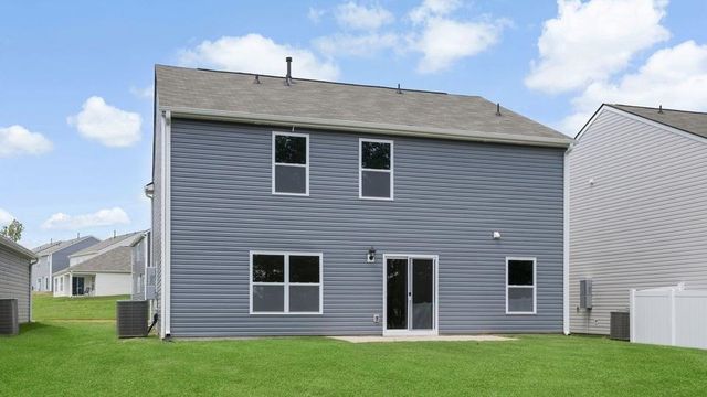567 Valencia Circle, Wellford, SC 29385