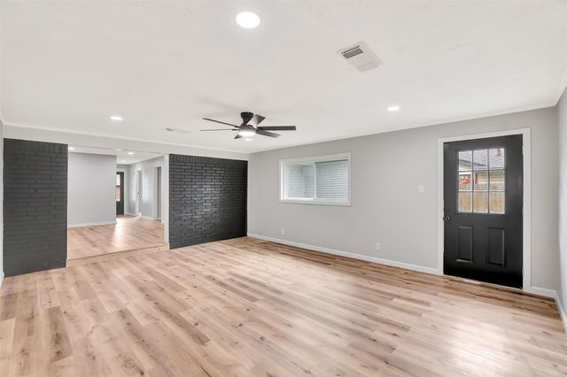 704 Teabury Avenue, Pasadena, TX 77503