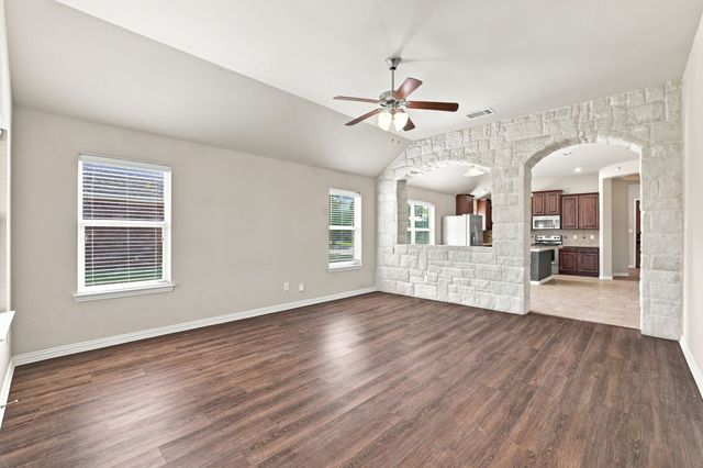 255 Archer Way, Forney, TX 75126