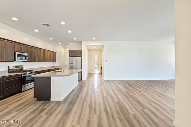 1110 E MONTE Way, Phoenix, AZ 85042