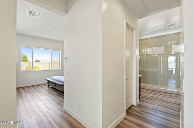 1110 E MONTE Way, Phoenix, AZ 85042