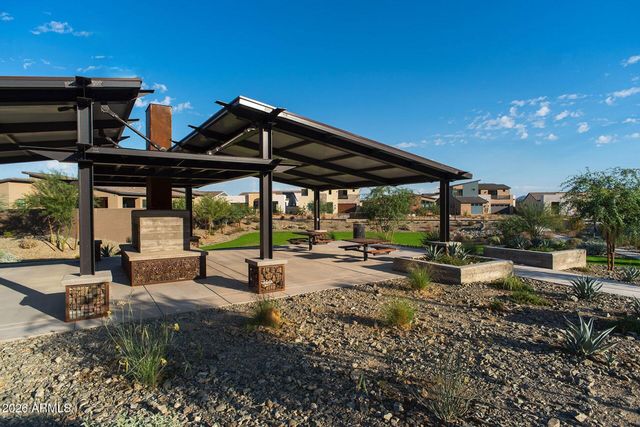 1110 E MONTE Way, Phoenix, AZ 85042