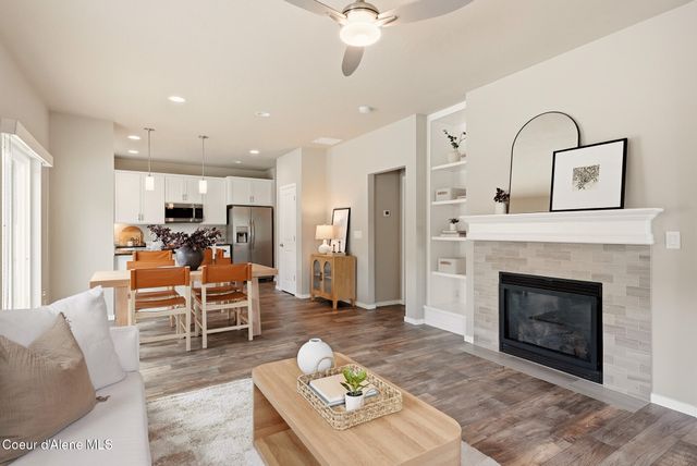 6581 N Descartes DR, Coeur D'alene, ID 83815