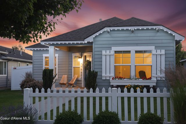 6581 N Descartes DR, Coeur D'alene, ID 83815