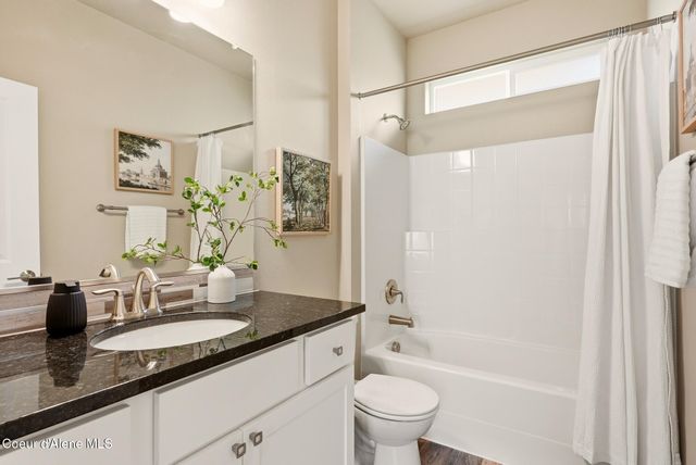 6581 N Descartes DR, Coeur D'alene, ID 83815