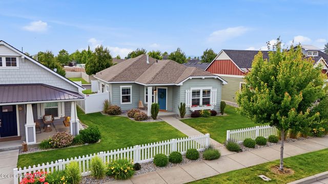 6581 N Descartes DR, Coeur D'alene, ID 83815