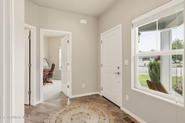6581 N Descartes DR, Coeur D'alene, ID 83815