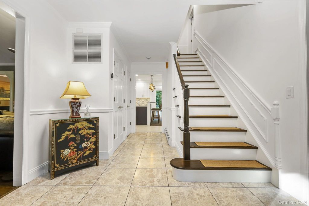 2 Aida Lane, Cortlandt Manor, NY 10567 — photo 3
