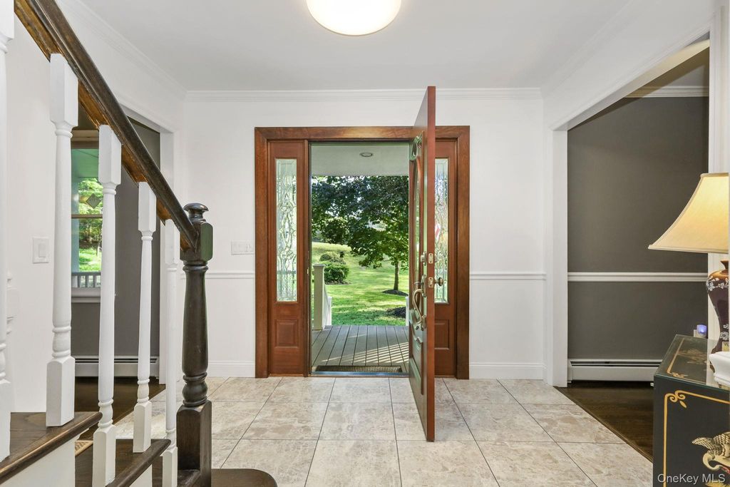 2 Aida Lane, Cortlandt Manor, NY 10567 — photo 4