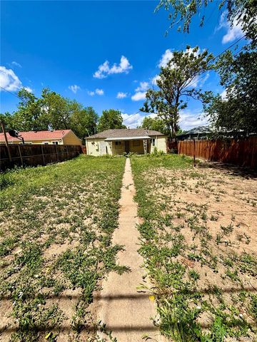 1934 Kenton Street, Aurora, CO 80010