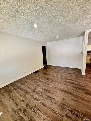 1934 Kenton Street, Aurora, CO 80010
