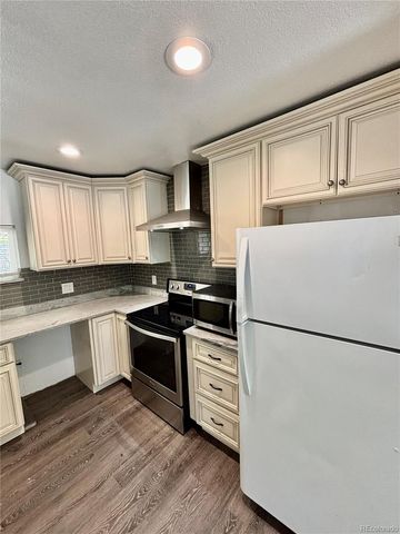 1934 Kenton Street, Aurora, CO 80010