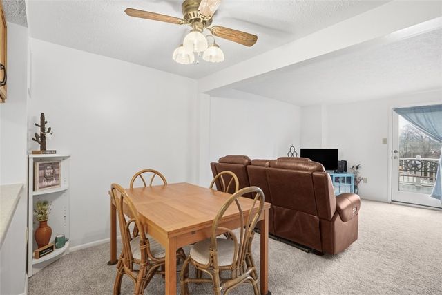 313 Hamlet Ct, Baldwin Boro, PA 15227