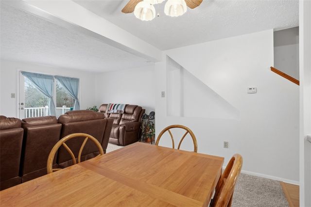 313 Hamlet Ct, Baldwin Boro, PA 15227