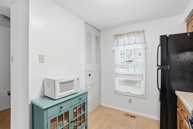 313 Hamlet Ct, Baldwin Boro, PA 15227