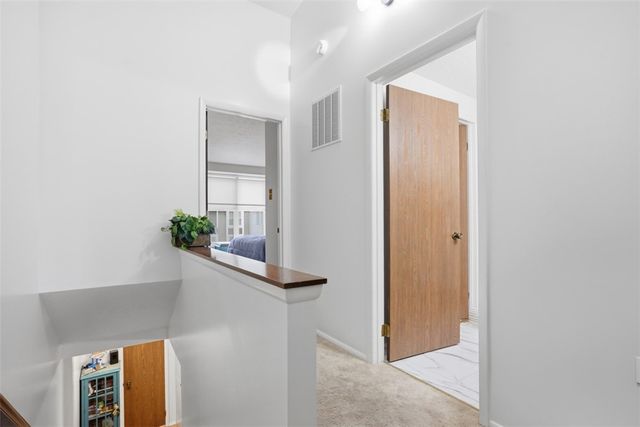 313 Hamlet Ct, Baldwin Boro, PA 15227