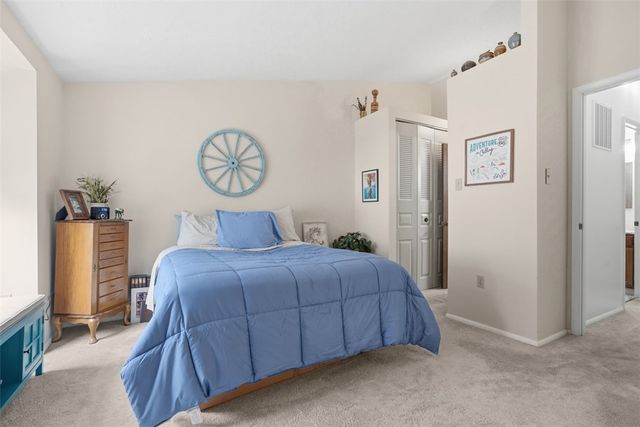 313 Hamlet Ct, Baldwin Boro, PA 15227