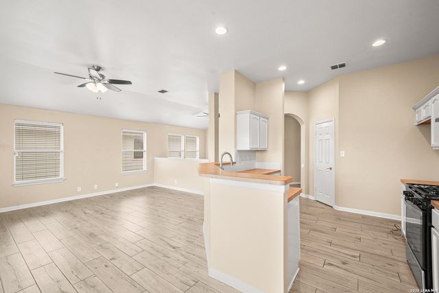 8411 Favero Cove, Converse, TX 78109