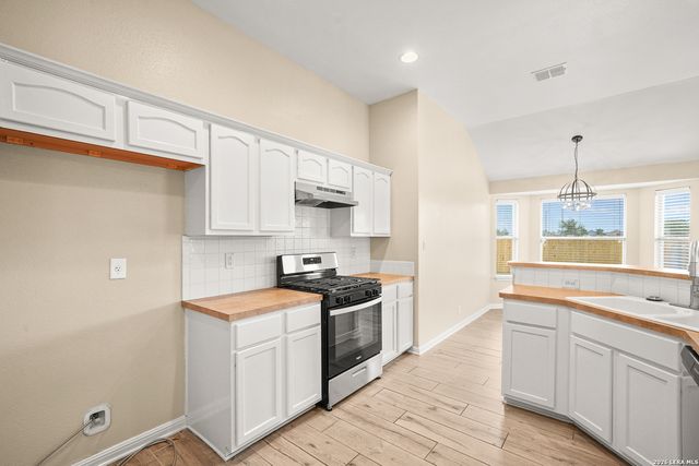 8411 Favero Cove, Converse, TX 78109