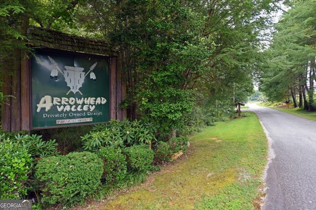 99 Moccasin Lane, Blairsville, GA 30512