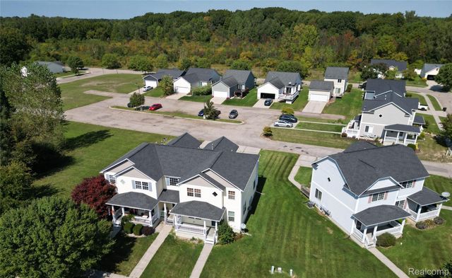 4489 Home Town 32, Flint Charter Township, MI 48506