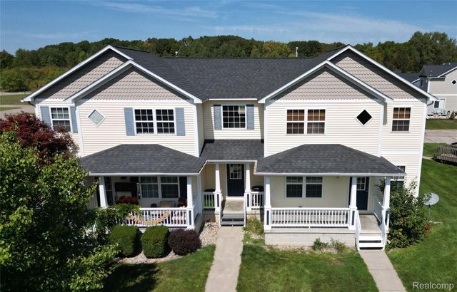 4489 Home Town 32, Flint Charter Township, MI 48506