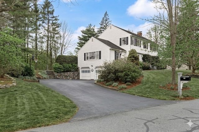 63 Blacksmith Dr, Sudbury, MA 01776