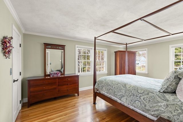 63 Blacksmith Dr, Sudbury, MA 01776