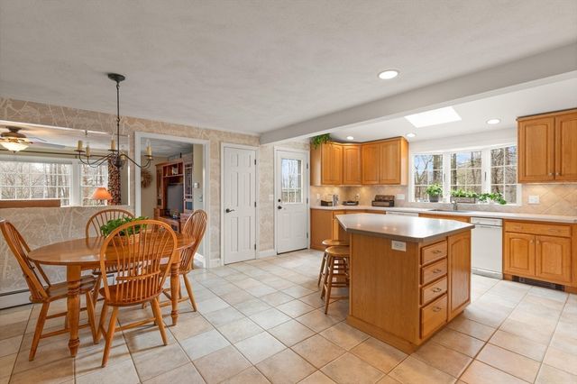 63 Blacksmith Dr, Sudbury, MA 01776