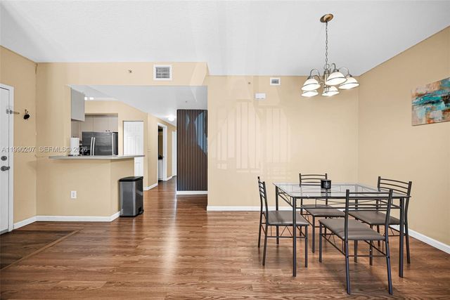 11040 SW 196th St 208, Cutler Bay, FL 33157