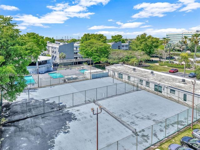 11040 SW 196th St 208, Cutler Bay, FL 33157