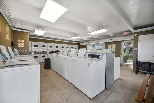 11040 SW 196th St 208, Cutler Bay, FL 33157