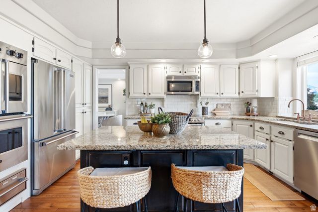 4601 S FARM MEADOW LN, Millcreek, UT 84117
