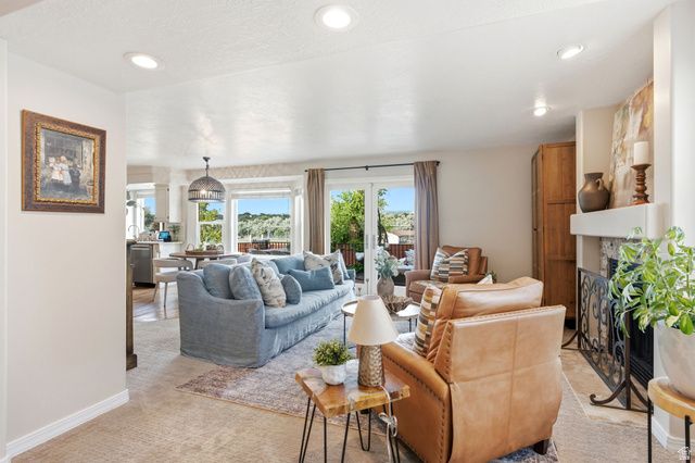 4601 S FARM MEADOW LN, Millcreek, UT 84117