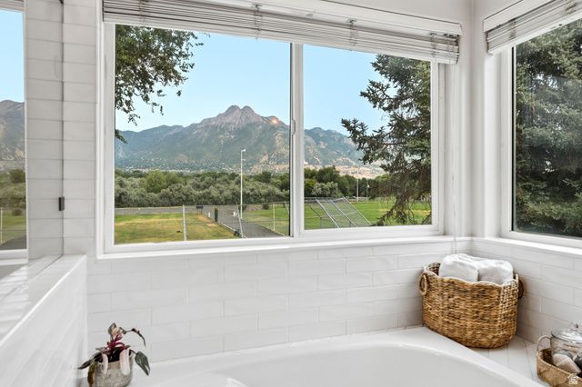 4601 S FARM MEADOW LN, Millcreek, UT 84117