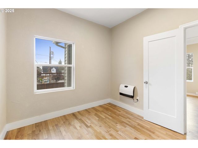 1241 Nw COUCH St, Camas, WA 98607