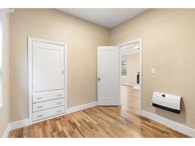 1241 Nw COUCH St, Camas, WA 98607