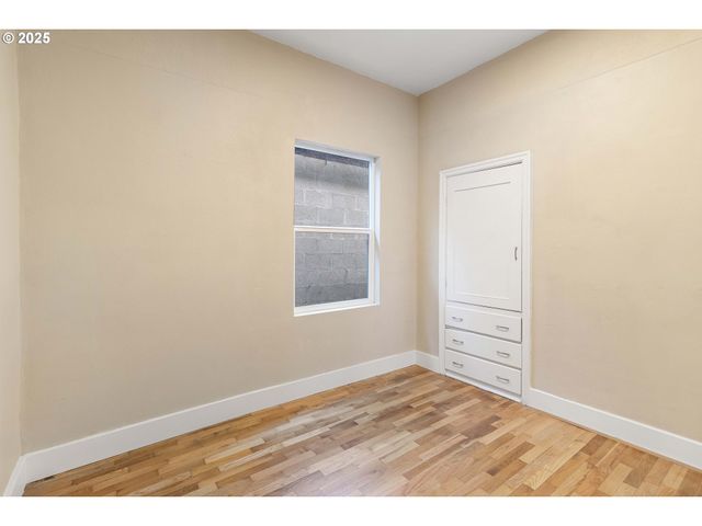 1241 Nw COUCH St, Camas, WA 98607