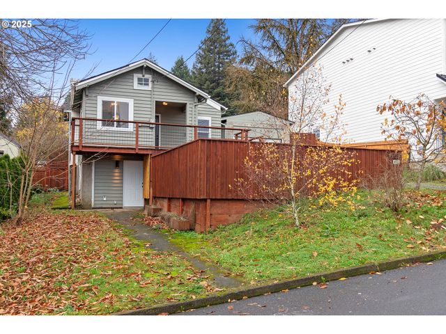 1241 Nw COUCH St, Camas, WA 98607