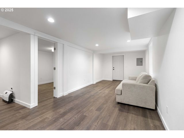 1241 Nw COUCH St, Camas, WA 98607