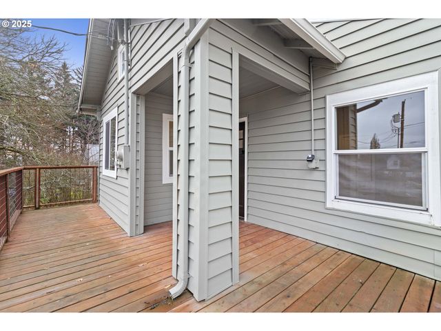 1241 Nw COUCH St, Camas, WA 98607