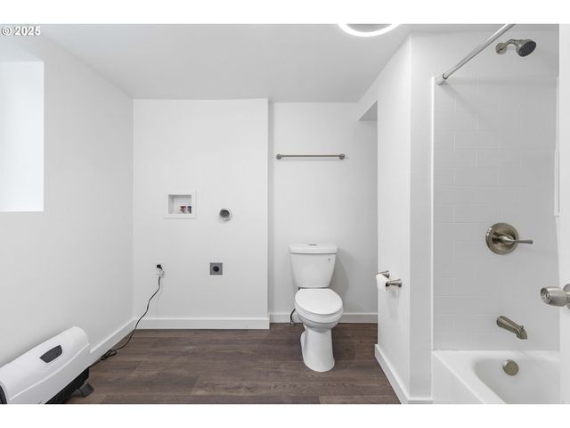 1241 Nw COUCH St, Camas, WA 98607