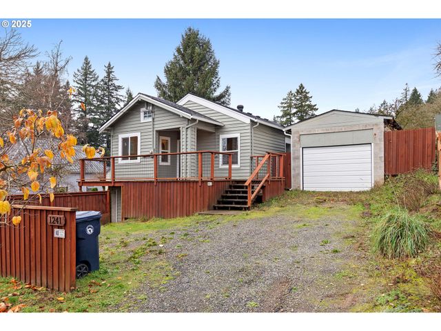 1241 Nw COUCH St, Camas, WA 98607