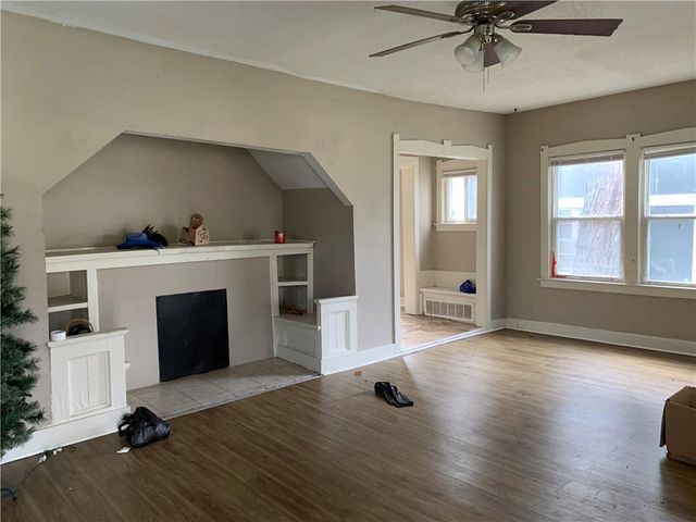 3821 VIRGINIA Avenue, Kansas City, MO 64109