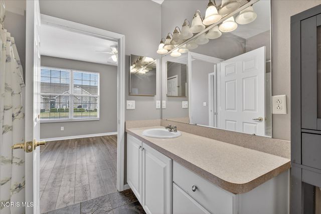 8329 Ledgestone Avenue, Sylvania, OH 43560