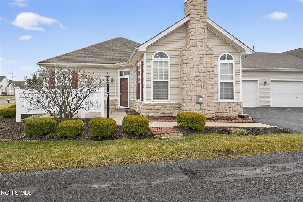 8329 Ledgestone Avenue, Sylvania, OH 43560