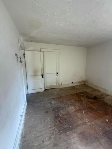 74 S Burgess Avenue, Columbus, OH 43204