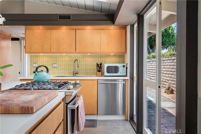 3257 Karen, Long Beach, CA 90808
