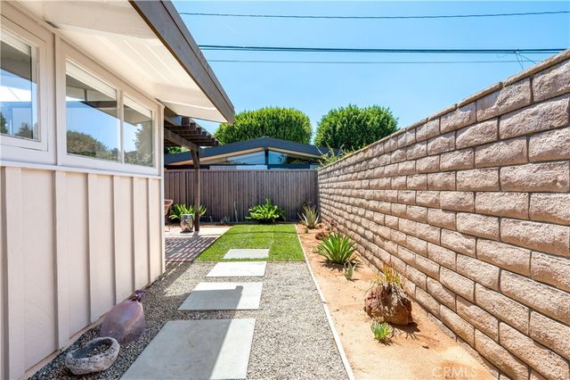3257 Karen, Long Beach, CA 90808